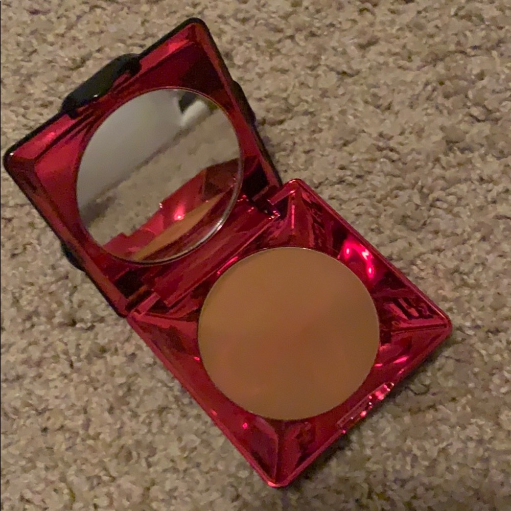 Kat Von D Lock-it Powder Foundation
